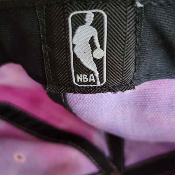 Women's 47 Brand NBA Chicago Bulls Tie-Dye Cap - Picture 8 of 9